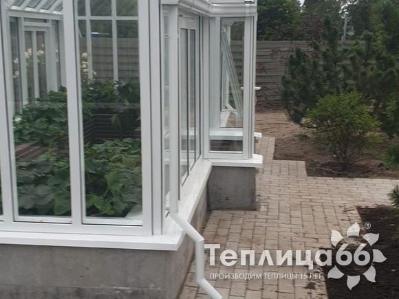 Теплица Salisbury (Солсбери) с тамбуром под стекло (14 м²)